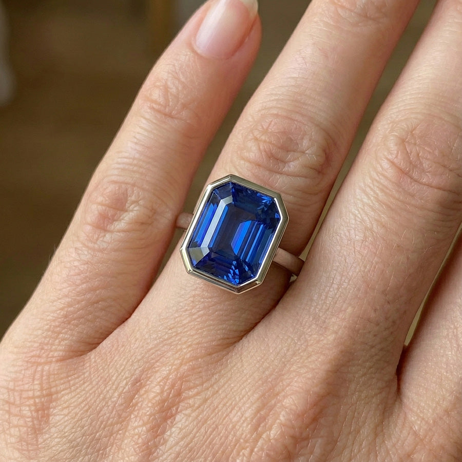 14K Gold 5 Carat Sapphire Engagement Ring