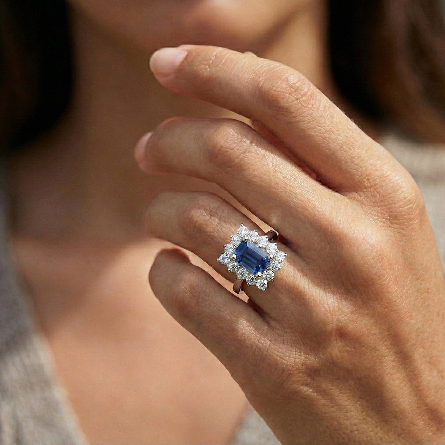 2 Carats Emerald Ceylon Sapphire And Natural Earth Mined Diamond Ring White Gold 14K