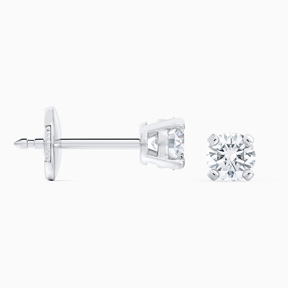 natural round diamond 2ct earring close up detail