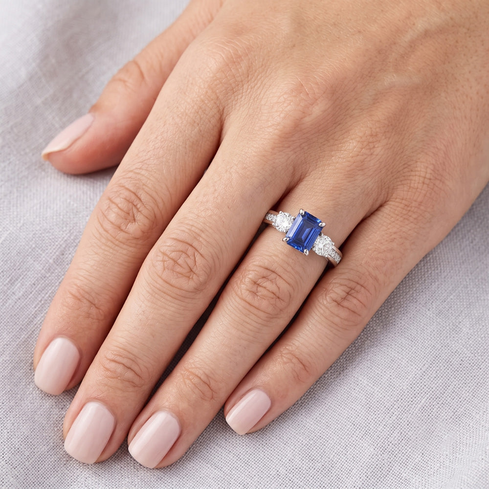 3 Stone Style Natural Earth Mined Diamond Ring Emerald Ceylon Sapphire Jewelry 3 Carats
