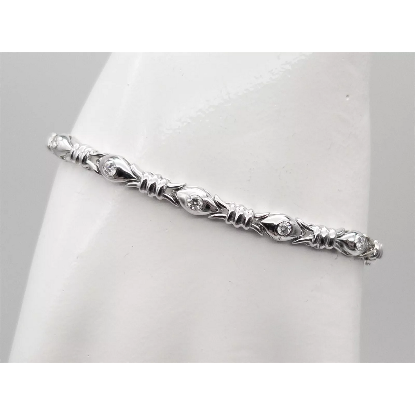 4.20 Ct Bezel Set Round Natural Earth Mined Diamond X Link Bracelet White Gold 14K Jewelry