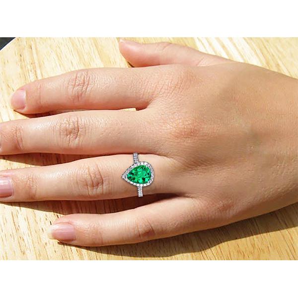 4.40 Carats Green Emerald With Natural Earth Mined Diamond Ring White Gold Fine Lady Jewelry