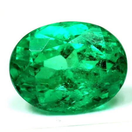 7.26ct Oval Natural Emerald (Colour Green, Clarity Slightly Included, Cut Faceted)
