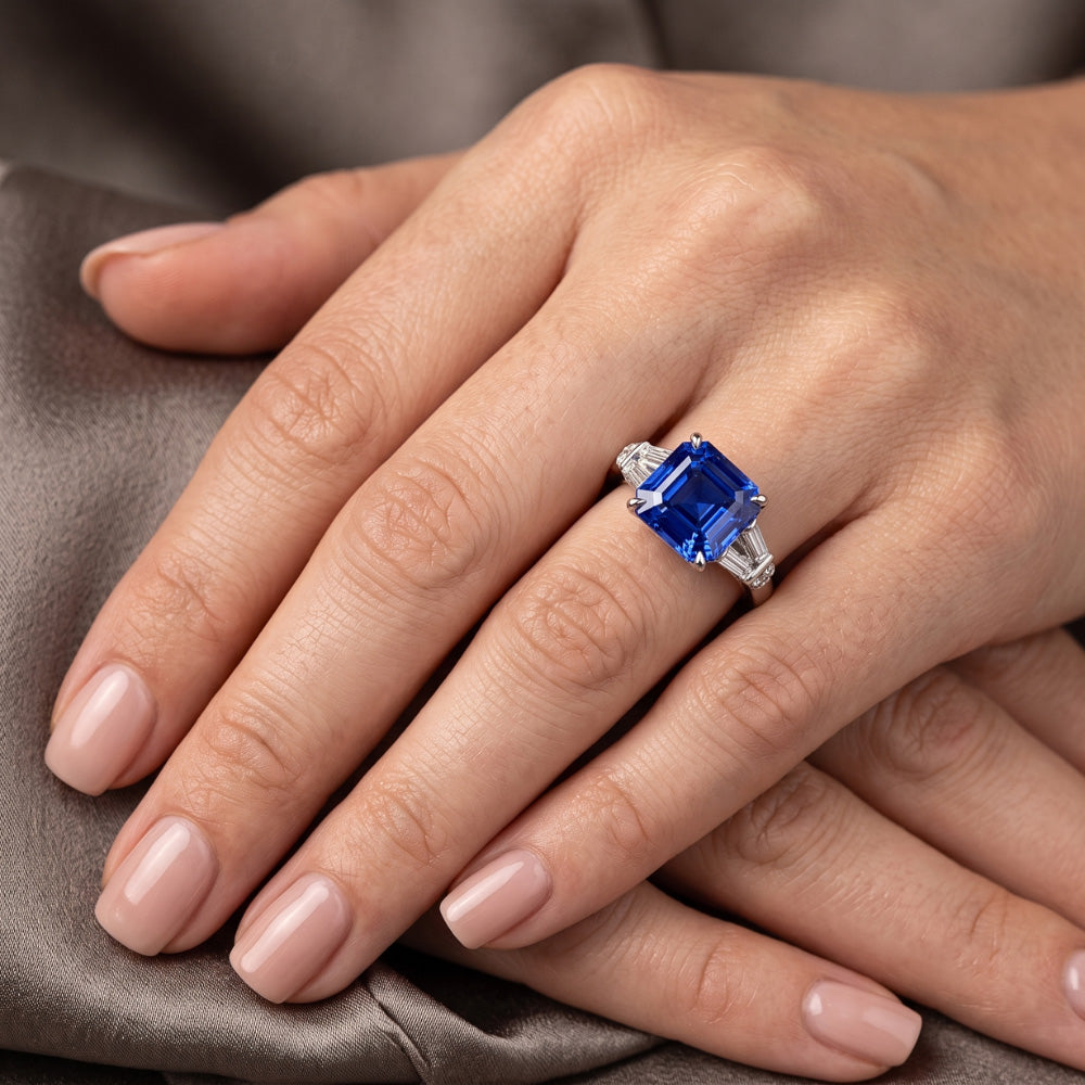 Baguette & Round Natural Earth Mined Diamond Ceylon Sapphire Ring Emerald Cut 2.50 Carats