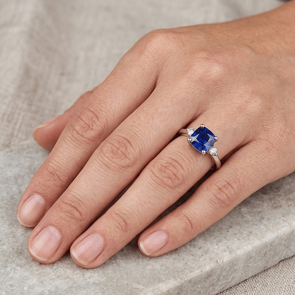 Small Round Natural Earth Mined Diamond 3 Stone Blue Sapphire Ring Asscher Cut 2.75 Carats