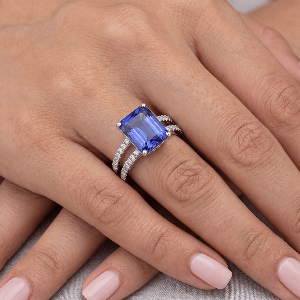 Solitaire Ring with Accents Blue Sapphire & Natural Earth Mined Diamond 4.50 Carats