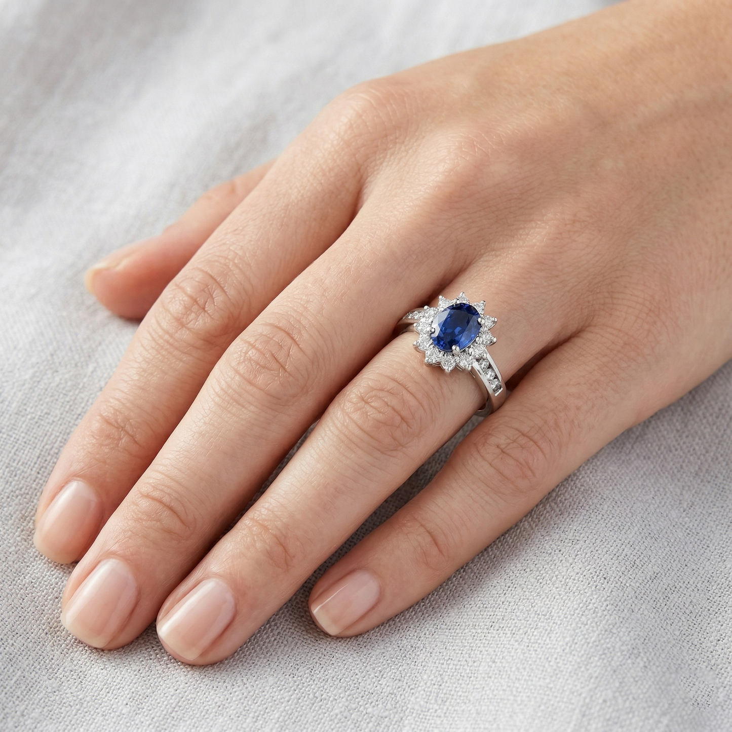 Sri Lanka Sapphire And Natural Earth Mined Diamonds Round Cut Ring 3.80 Ct White Gold