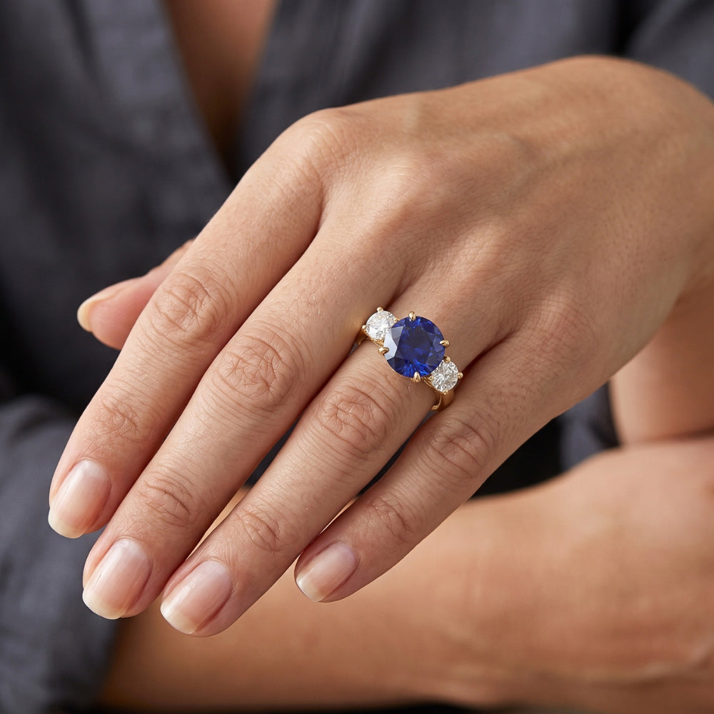 Three Stone Round Blue Sapphire & Natural Earth Mined Diamond Ring 5 Carats Jewelry