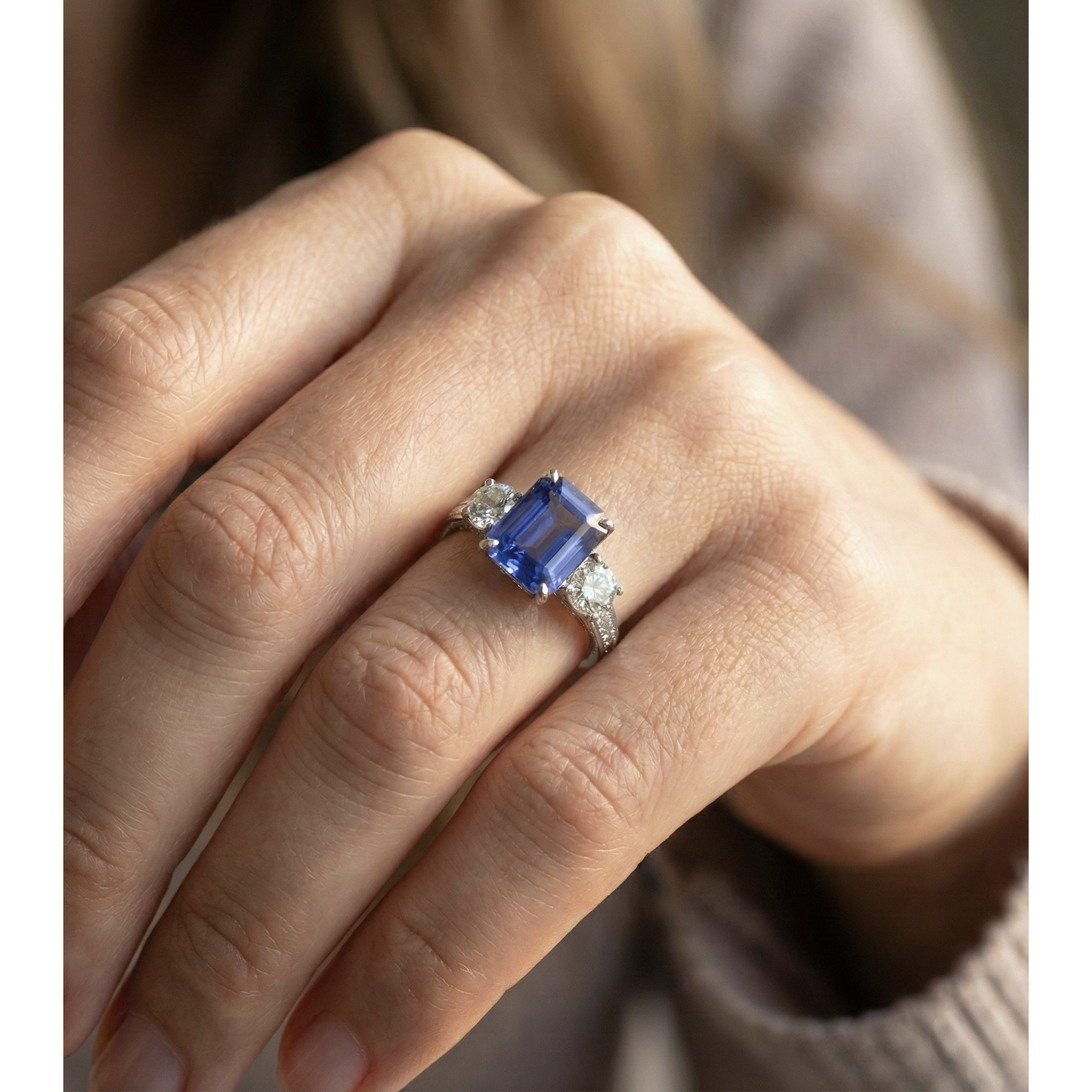 Natural Real ( Not Lab Grown ) Three Stone Ring Antique Style Emerald Ceylon Sapphire 3 Carats