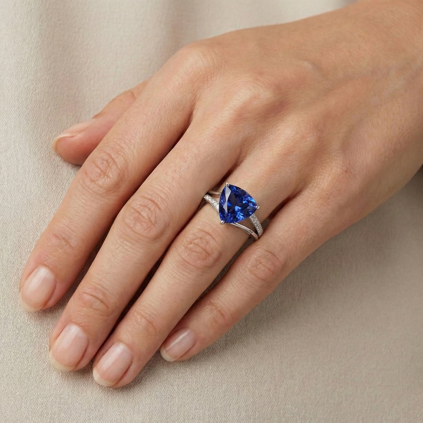 Trilliant Cut Sapphire Jewelry Natural Earth Mined Diamond Ring