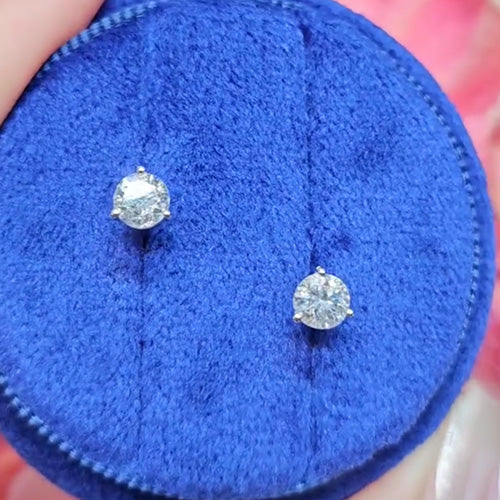 natural round diamond 2ct earring side angle