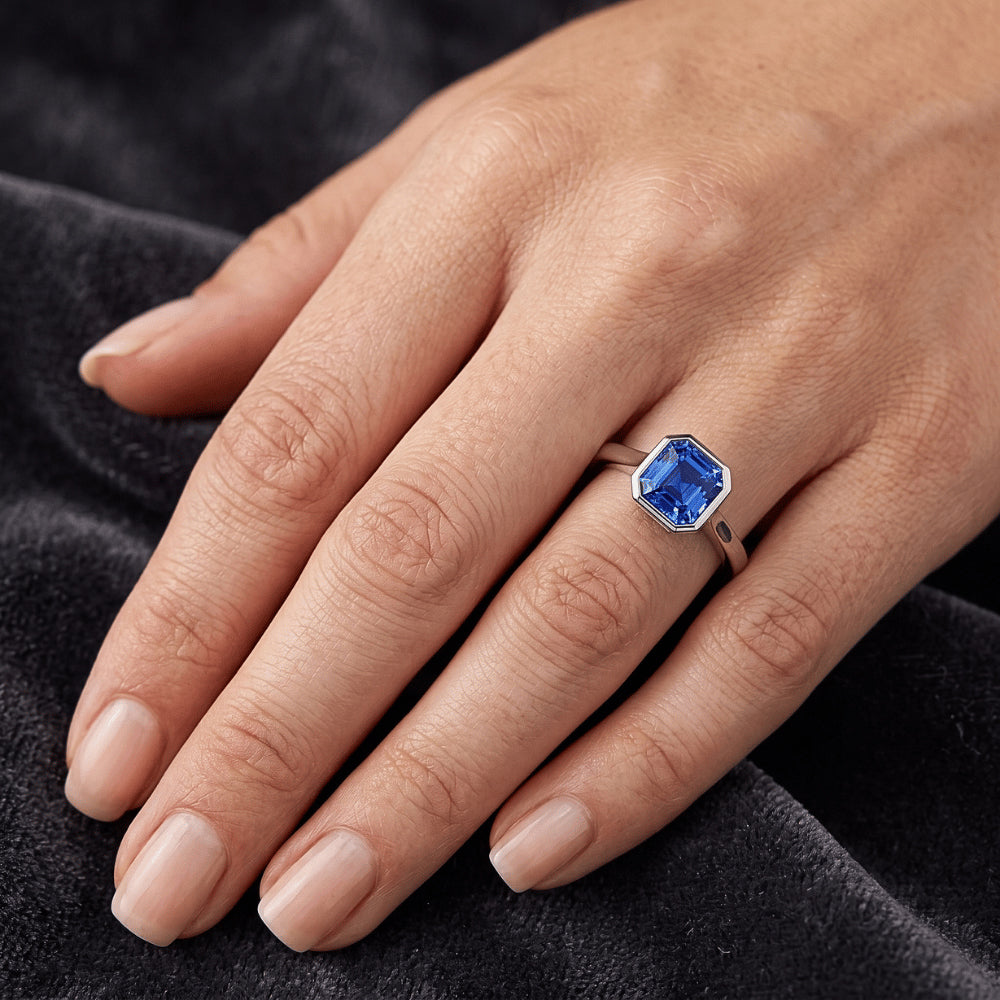 Womens Solitaire 1 Carat Bezel Set Natural Blue Sapphire Ring