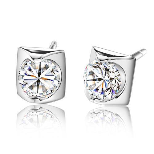 New Fancy look Round Diamond Stud Lady Earring