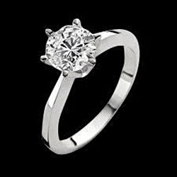 New Design Stylish Woman's White Unique Solitaire Ring