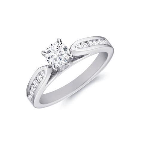 Vintage Style White Gold Diamond Solitaire Ring with Accents
