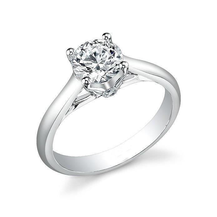 Princess Cut Sparkling Unique Solitaire White Gold Diamond Anniversary Ring