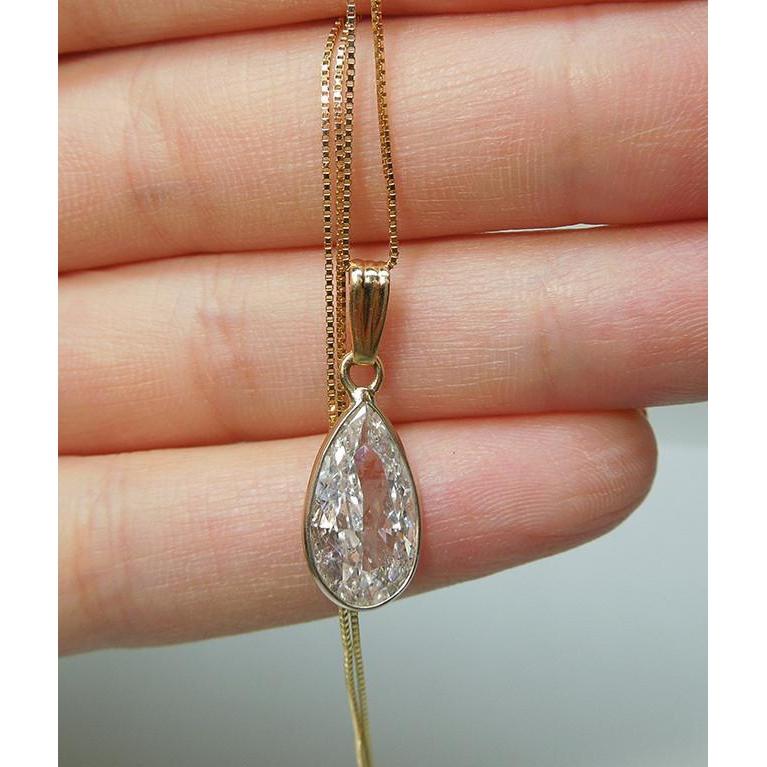 2.25 Carats Pear Shape Solitaire Diamond Pendant Necklace Gold 14K Pendant