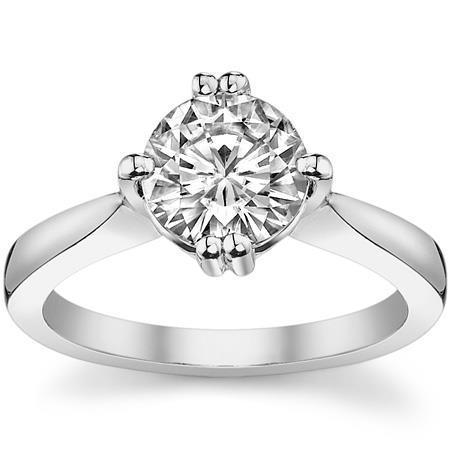 FAncy Antique Style White Gold Design Solitaire Ring