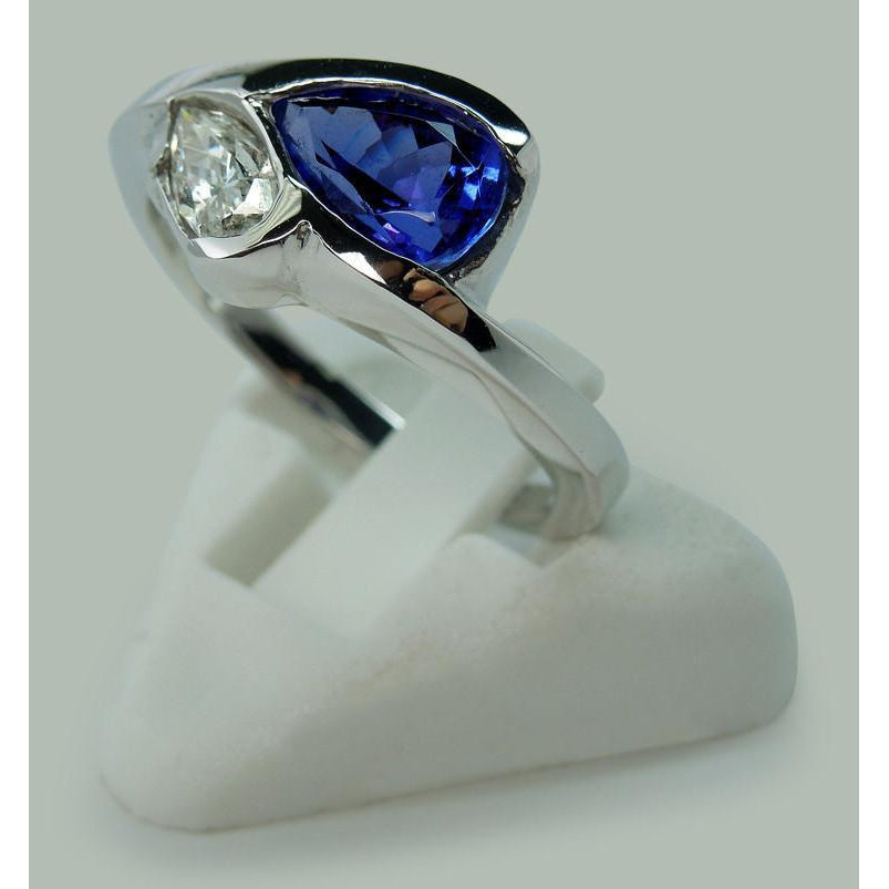 Pear Shape Infinity Tanzanite And Diamond Ring 2.50 Ct. Gold 14K Gemstone