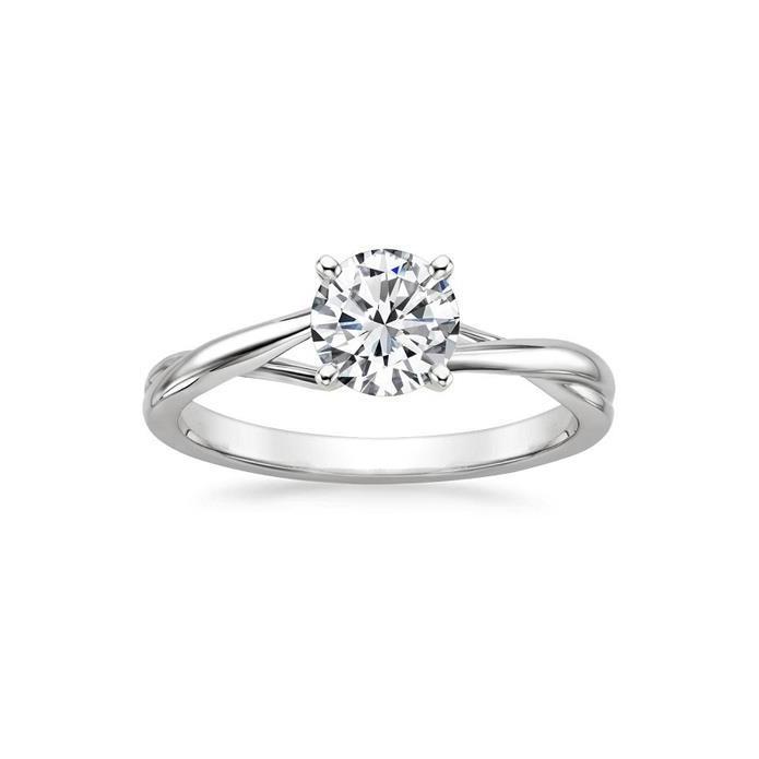 Fancy Lady’s Style White Elegant Gold Diamond Solitaire RIng