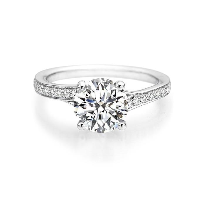 New Brilliant Engagement White Gold Diamond Solitaire Ring with Accents