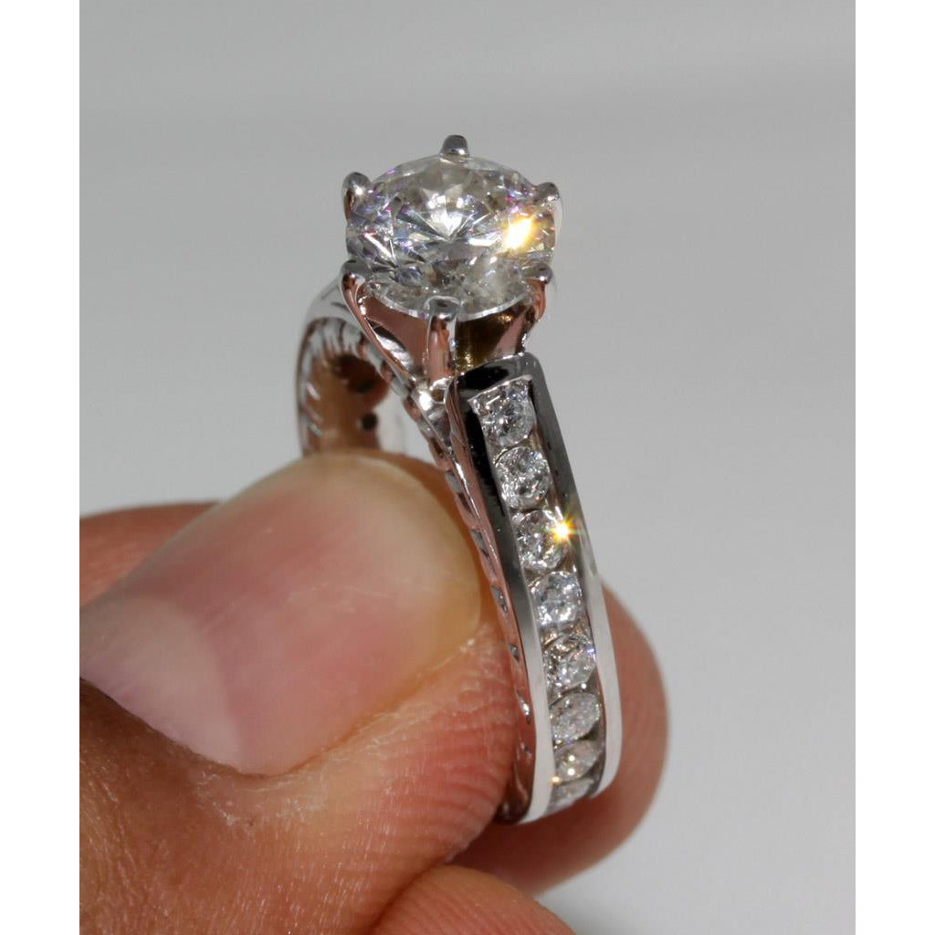 Antique Look Vintage Style White Gold Diamond Solitaire Ring with Accents