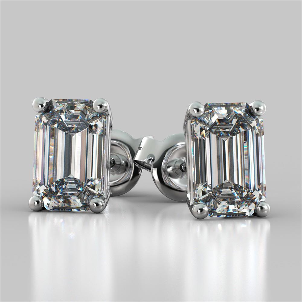 natural round diamond 5ct earring front view
