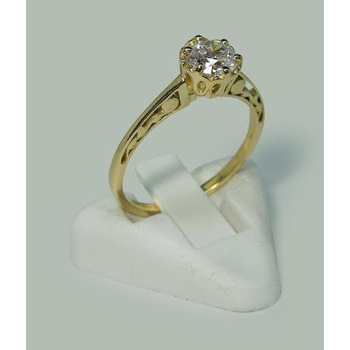 Yellow Golden Sparkling Vintage Style White Gold Diamond Solitaire Ring