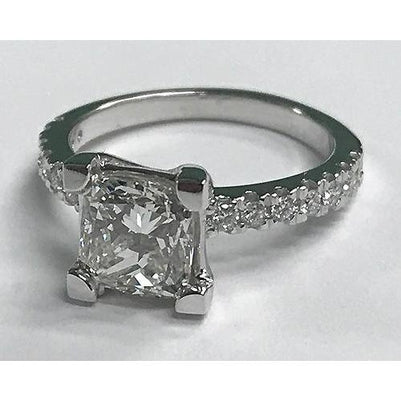High Quality Twisted Sparkling Solitaire Ring with Accents White