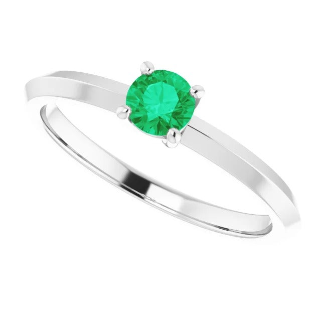 Ladies Solitaire Green Emerald