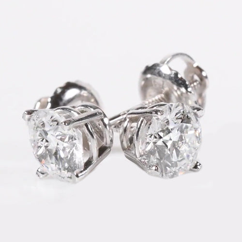 Round Diamond Stud Earrings