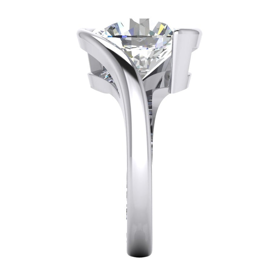 Woman's White Gold Weeding Anniversary Solitaire Diamond Ring