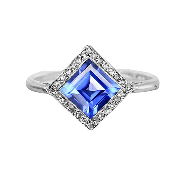 Women Diamond Engagemen Diamond Halo Princess Blue Sapphire Ring Gold Pyramid Style