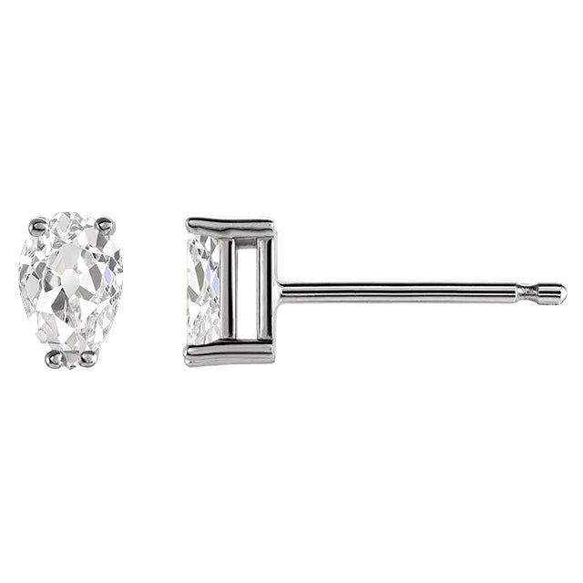 natural pear diamond 4ct earring side angle