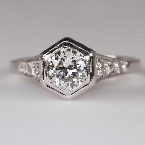 Prong Set Split Shank Jewelry White Gold Solitaire Ring with Accents