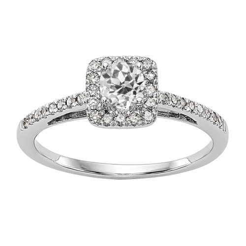 Women’s Halo Engagement Ring