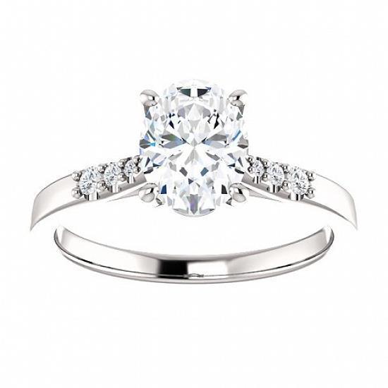 Beautiful Oval Lady’s White Gold Round Anniversary Solitaire Ring with Accents Diamond