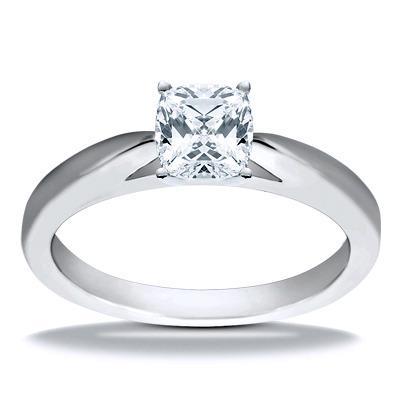 Cushion Cut Lady’s Solitaire White Gold Diamond Ring