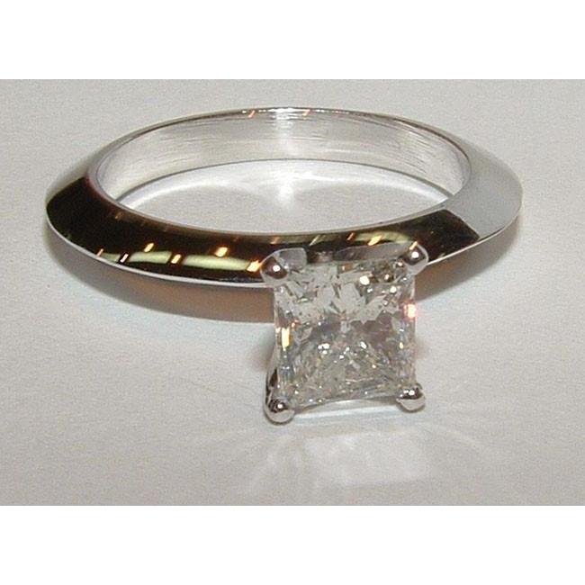 Diamond High quality Engagement White Gold Solitaire Ring