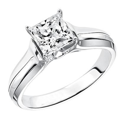 Gorgeous Princess Unique Lady’s Solitaire White Gold Diamond Ring
