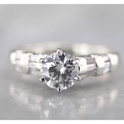 Round Diamond White Gold Weeding Anniversary Solitaire Ring with Accents Diamond