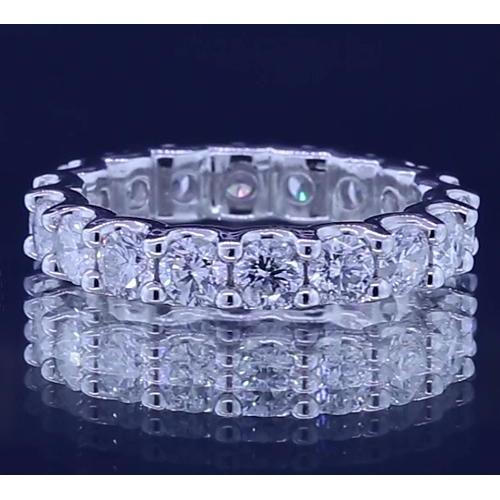 Round Diamond Eternity Band Shared Prong White Gold 14K 2.70 Carats Eternity Band