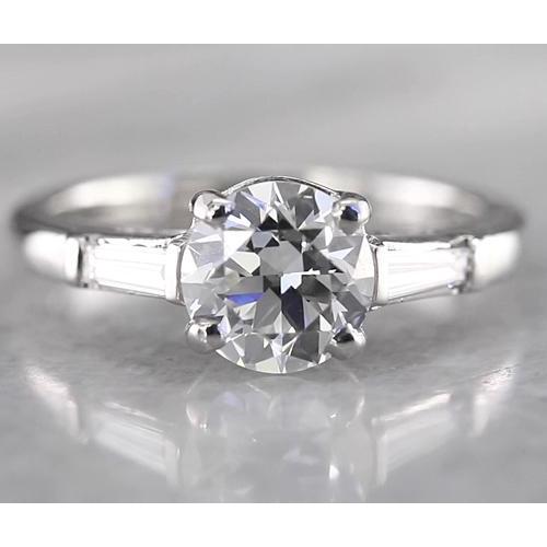 Round Diamond Three Stone Ring Baguettes F Vs1 Vvs1 White Gold 14K 1.60 Carats Three Stone Ring