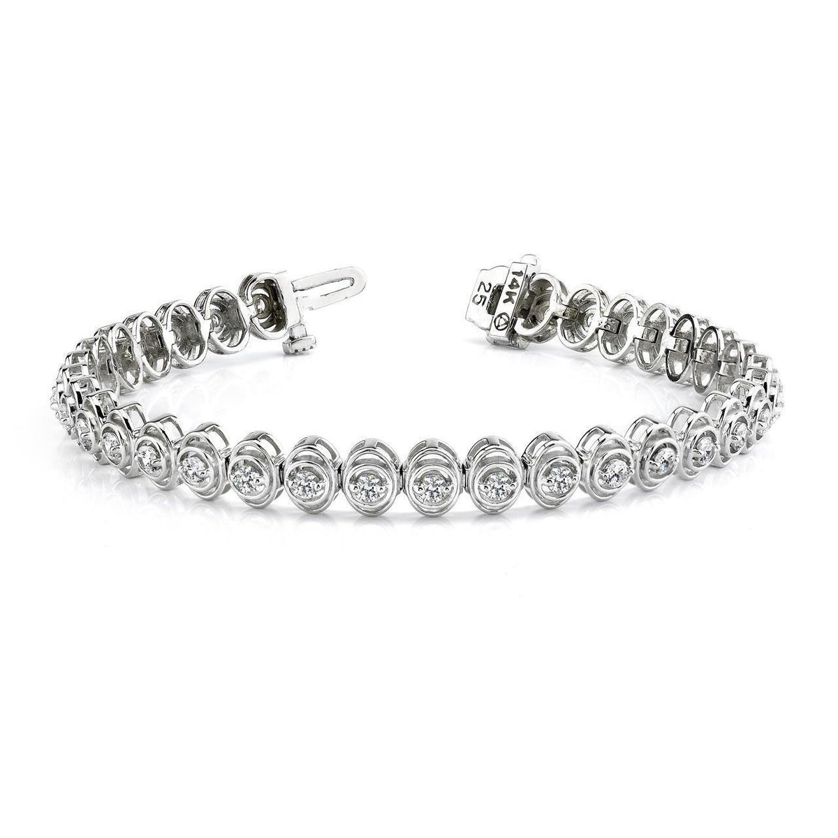 natural round diamond 4ct bracelet front view