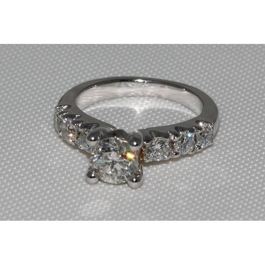 New Amazing Style Diamond Engagement Platinum Round Diamonds Solitaire Ring with Accents