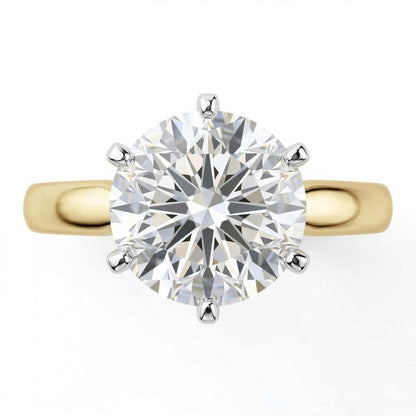 natural round diamond 1ct ring close up detail