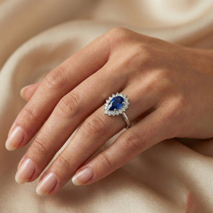 1.75 Ct Blue Pear Cut Sapphire With Natural Earth Mined Diamond Ring Lady Gold