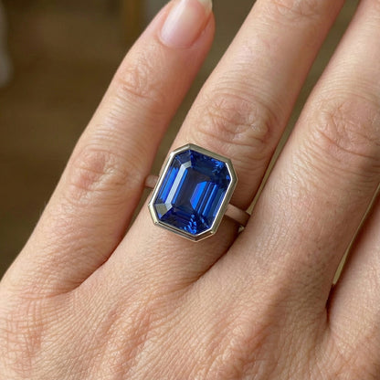 14K Gold 5 Carat Sapphire Engagement Ring