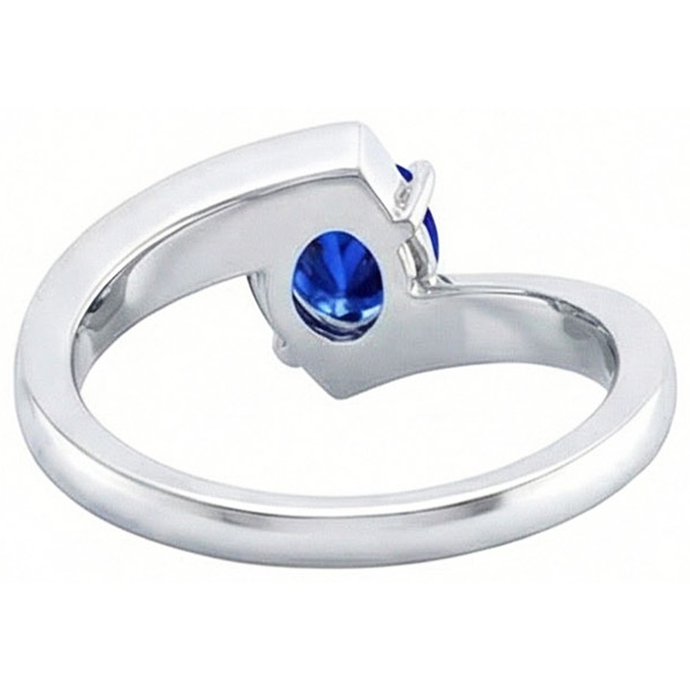 natural round sapphire 2ct ring on white background