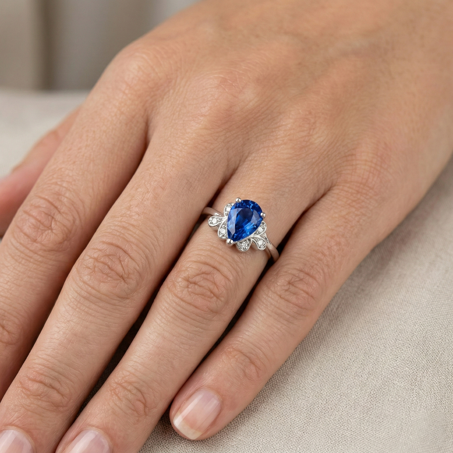 2.30 Carats Ceylon Sapphire And Natural Earth Mined Diamond Ring White Gold 14K